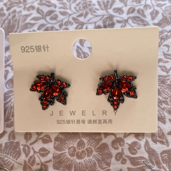 Earring bundle - Picture 3 of 8